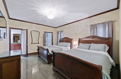 Clodine Resort | Large Charming Private Resort Near Galleria Pool HotTub SteamRoom Gym