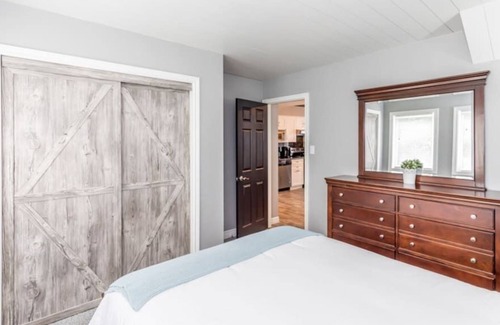 Craigleith Condo | Large Condo with Pool and Mountain Views