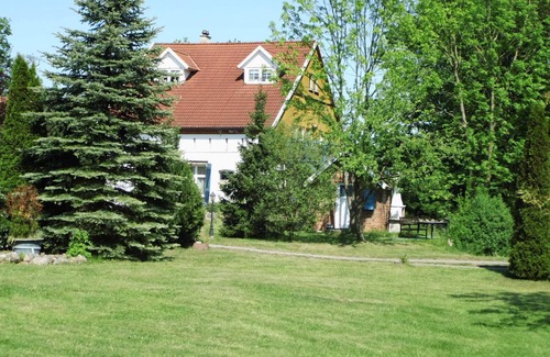 Crussow House | Large country vacation home for 12 people with sauna, terrace & balcony, very quiet