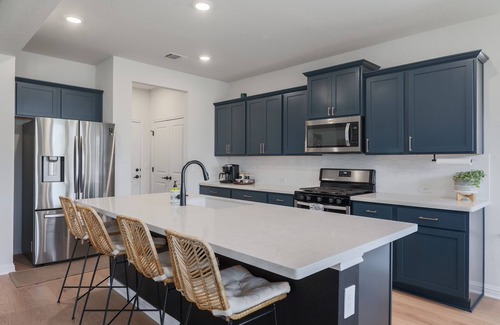Austin House | Large & Cozy! - 8 Mins from Circuit of the Americas