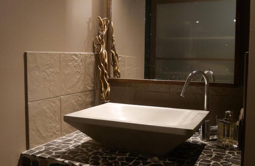 Montpellier City-Centre Apartment | LARGE COZY SUITE IN THE MEDIEVAL CENTER OF MONTPELLIER