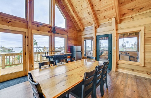Gilbertsville Cottage | Large Deck & Shared Dock: Cabin on Kentucky Lake!