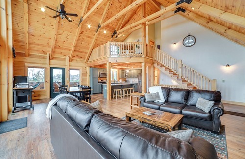Gilbertsville Cottage | Large Deck & Shared Dock: Cabin on Kentucky Lake!