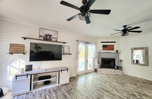 Bonita Springs Other | Large Farmhouse on Acreage 10 mins to beach