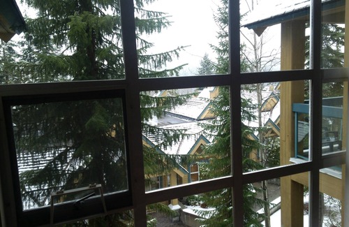 Blackcomb House | Large Four Bedroom Townhome Sleeps 9 Comfortably, At The Base Of Blackcomb