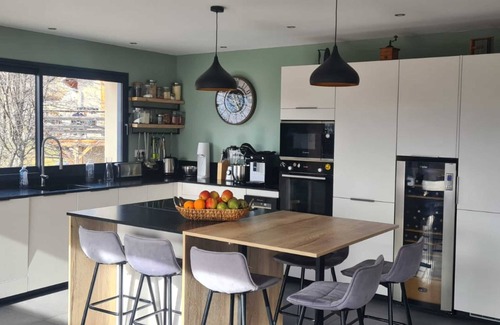 Saint-Michel-de-Chaillol House | Large, bright 160m2 house for 8 people