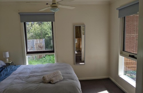 Bendigo House | Large garden block with multiple dwellings in the centre of Bendigo