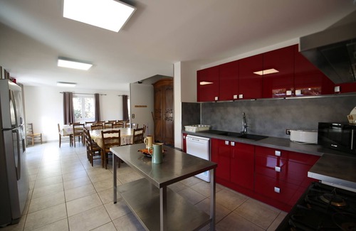 Banne Cottage | Large gite on small holiday site