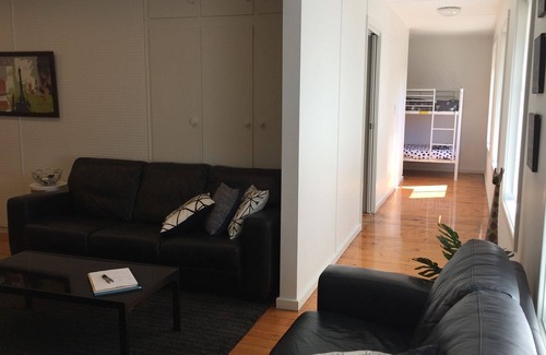 Glenelg East Apartment | Large Glenelg 2bd Apartment - ELEVATION