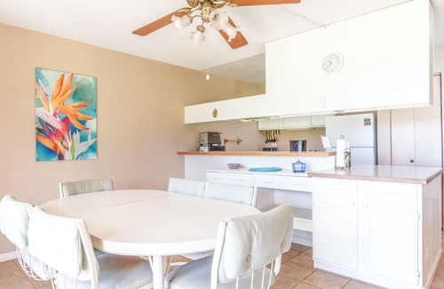 Kaunakakai Condo | Large, ground-floor condo with outdoor pool, grills, full kitchen & WiFi