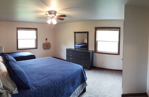 Fish Creek House | Large Guest House located within the town of Fish Creek