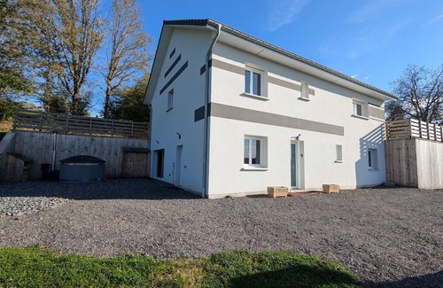 Pierrepont-sur-l'Arentele Cottage | Large home for 10 with nordic bath and games near the Vosges