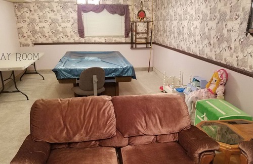 St. George House | Large home in the heart of St. George great for family reunions.