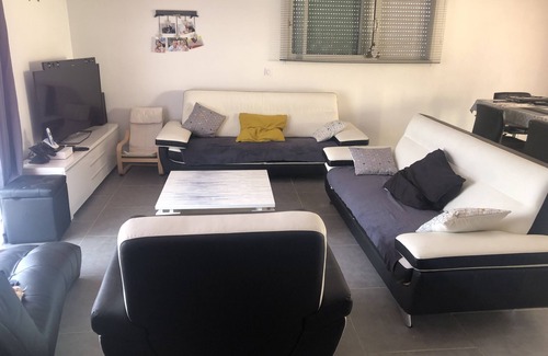 Saint-Laurent-de-Medoc House | Large house in the heart of the Medoc vineyards just 30 minutes from the ocean beaches
