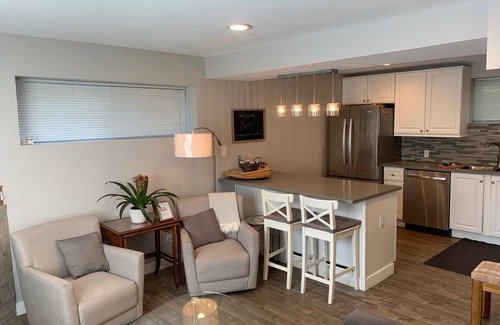 Coquitlam House | Large kitchen/in suite laundry/Self Contained, Central location.