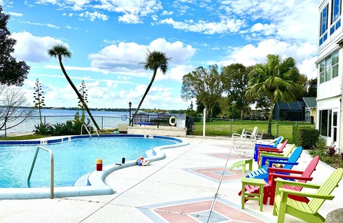 Sebring Condo | Large Lakefront Condo in Downtown Sebring Close To Sebring International Raceway