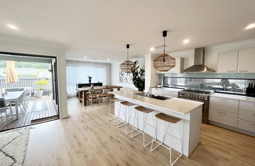Lennox Head House | Large Modern Luxury House Lennox with Heated Pool, Close to Shops, Beach & Byron