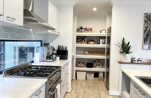 Lennox Head House | Large Modern Luxury House Lennox with Heated Pool, Close to Shops, Beach & Byron