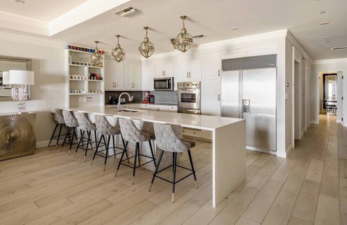 Seven Mile Beach Condo | Large Oceanfront Residence Located at The Ritz-Carlton, Grand Cayman