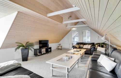 Vinderup House | Large Pool House For 24 People, With Almost Everything In Activities, 300 Meters From The Fjord