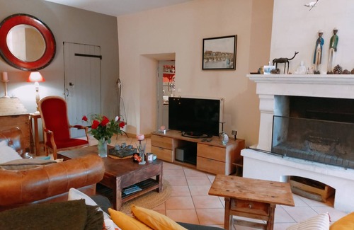 Plan-d'Orgon House | Large Provencal farmhouse in a quiet location