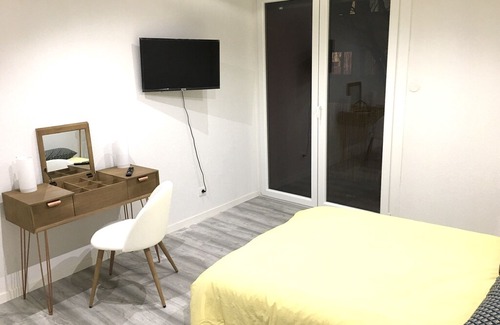 Lemasson Apartment | Large renovated T5 near tramway and shops 5 'downtown