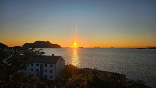 Alesund House | Large room, unique loftspartment, balcony, free parking