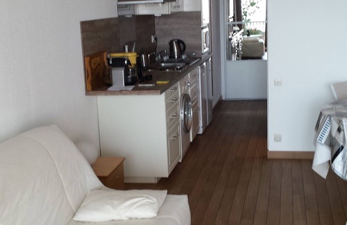 Cassis Apartment | Large Studio 38 m2, sea view, pool, private garage