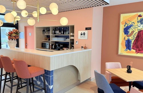 Carcassonne Apartment | Large studio with bathroom and balcony