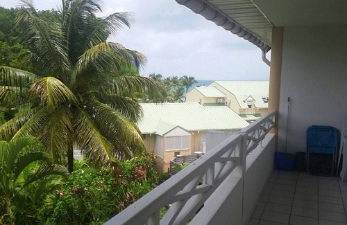 Dampierre Apartment | Large T2 not overlooked with direct beach access.
