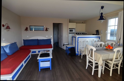 Guilvinec Apartment | LARGE T4 3 * SEA VIEW ENTIRELY EQUIPPED - SEASIDE - SWIMMING POOL SECURE