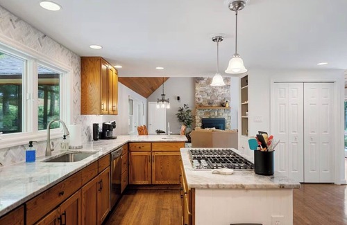 Basye House | Large updated home with Game Room, Theater, hot tub and fire pit on Bryce Resort