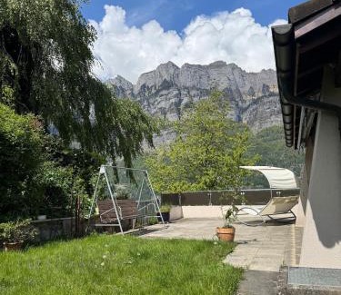 Quarten Apartment | Large vacation home with mountain views