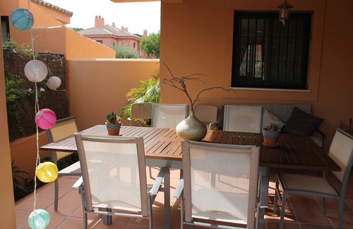 El Puerto de Santa Maria House | Large villa in Vistahermosa near Puerto Sherry Marina with pool sleeps 15