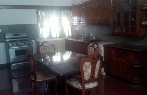 Kumaranalloor Villa | Large villa in kottayam town with 6 bedrooms