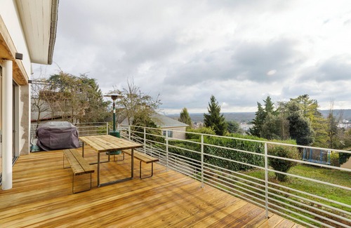 Garches Villa | Large villa on the heights of Garches, 20 minutes from Paris