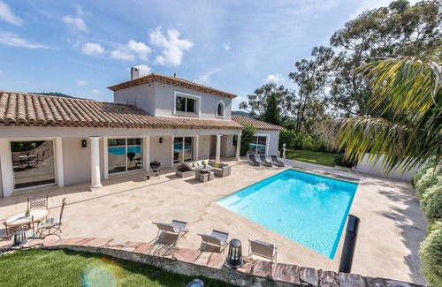 Plage de la Garonnette Villa | LARGE VILLA STE MAXIME NEAR THE BEACH