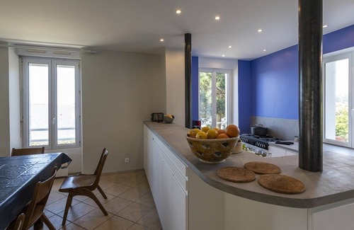 Ile-aux-Moines Villa | Large waterfront house on a car-free island