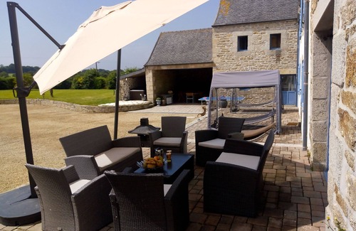 Plougonven House | Large weaving house completely renovated TY KERGORRE