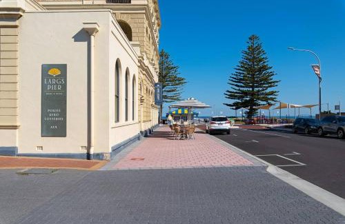 Largs Bay House | Largs Bay Oasis, Jetty Views