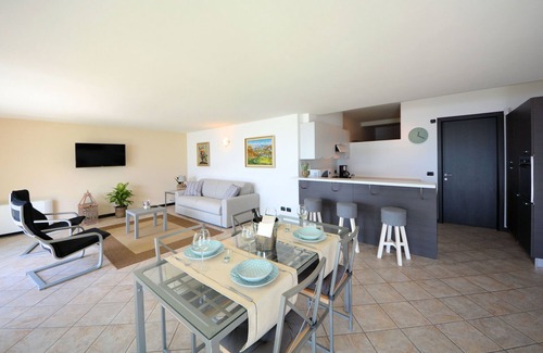 Vercana Apartment | Larianella House, peace and relaxation