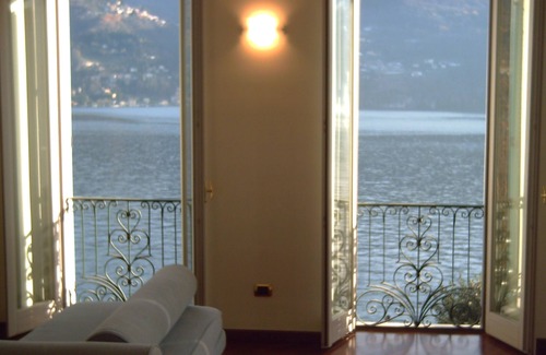 Laglio Apartment | LARIUS BALCONY ON THE LAKE - PARKING - WIFI