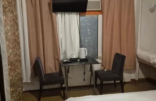 Puerto Princesa City Centre House | Larmar bed and breakfast