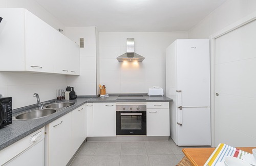 Carretera de Cadiz House | LAS CANDELAS - Nice apartment with shared pool and close to the beach.