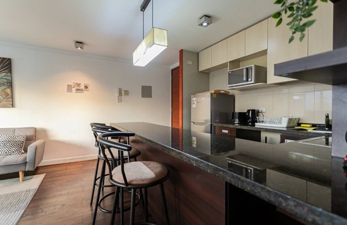 Vitacura Apartment | Las Condes Awaits: Spacious Apartment for 4