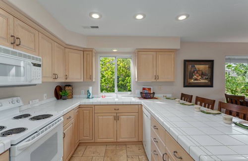 St. George Condo | Las Palmas 605 | Newly Renovated home with BBQ Grill, and a Beautiful Resort Pool and Spa!