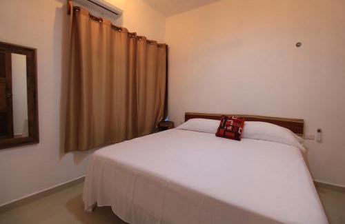 Mario Villanueva Madrid Hotel | Las Palmas - Basic Cabin Near Lagoon
