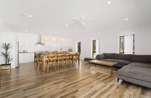 Lovedale House | Las Palmas | Games | Activities | Alfresco Dining