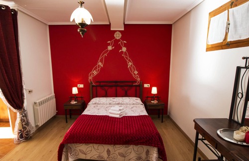 Cangas de Onis Apartment | Las Palmeras Apartment Nº2 (2 people)
