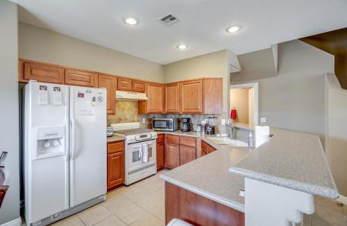 Sunrise Manor Apartment | Las Vegas Condo with Patio and Pool Access!